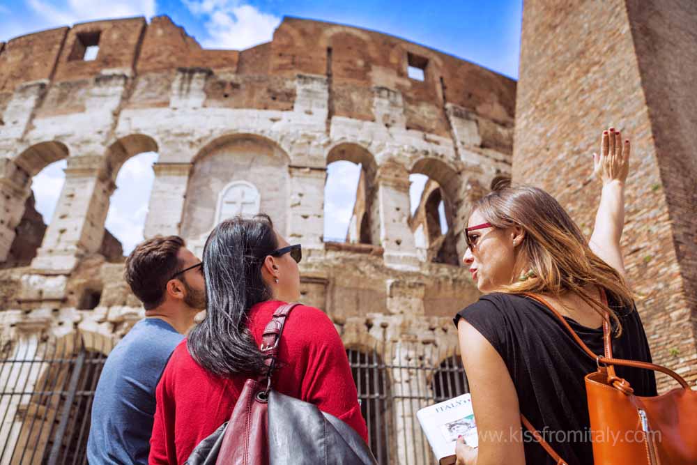 private guide at colosseum in rome during kissfromitaly shore excursion